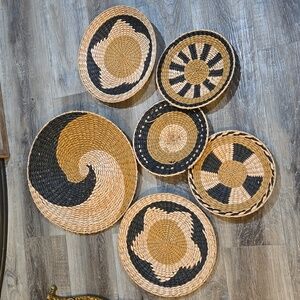Woven wall basket decor